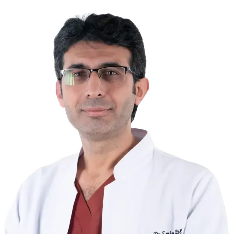 Dr. Emin Gül, hair transplant specialist at Vera Clinic